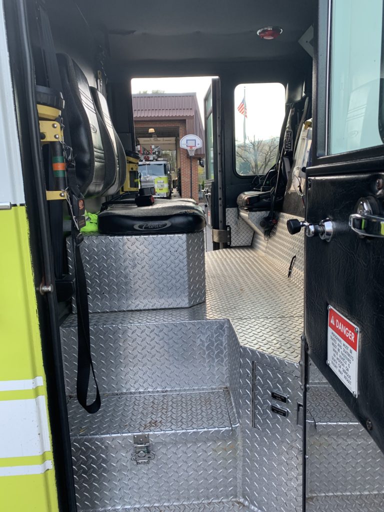 Engine 3, Bar Side / Officer side